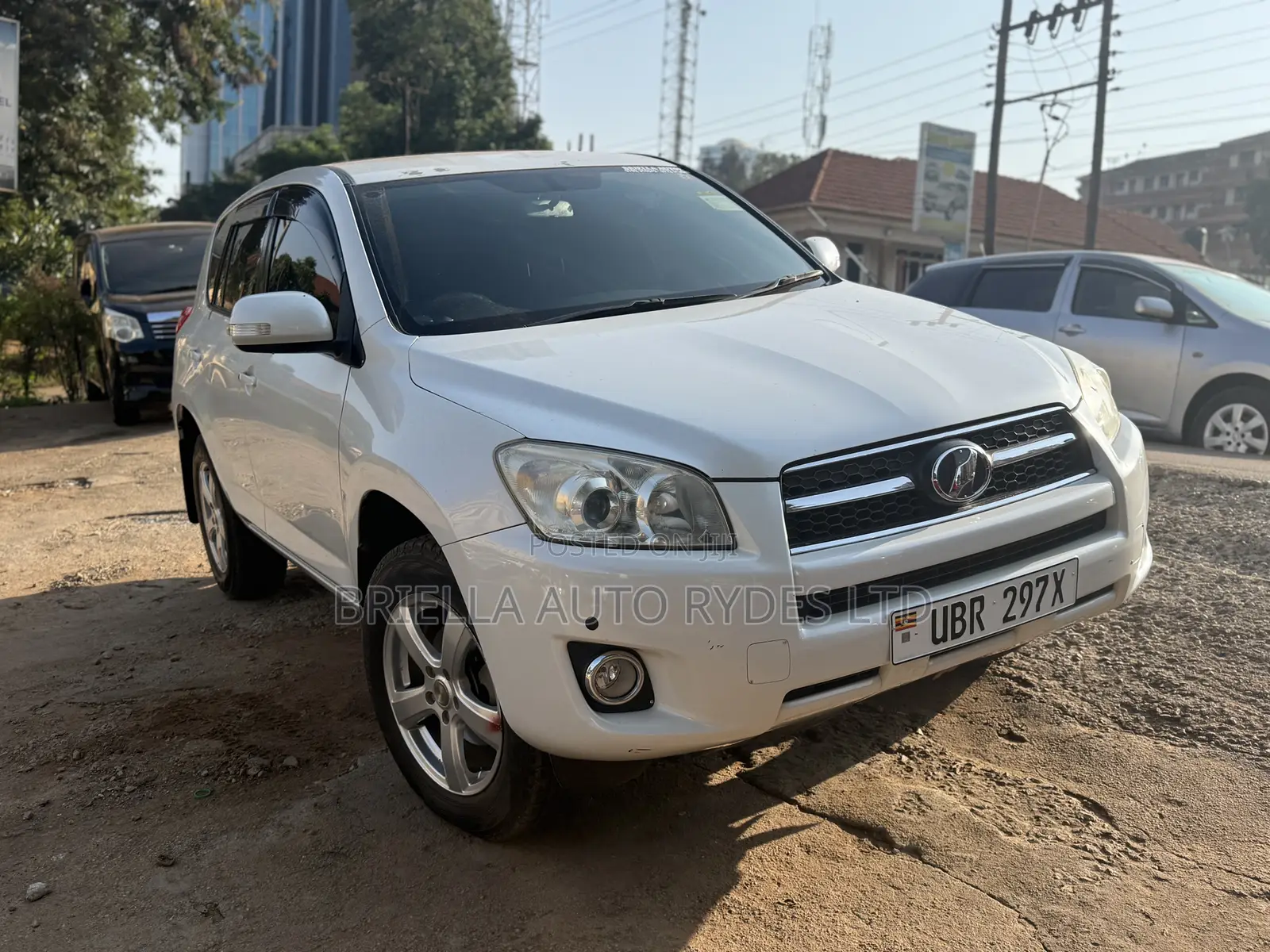 Toyota RAV4 2010 White