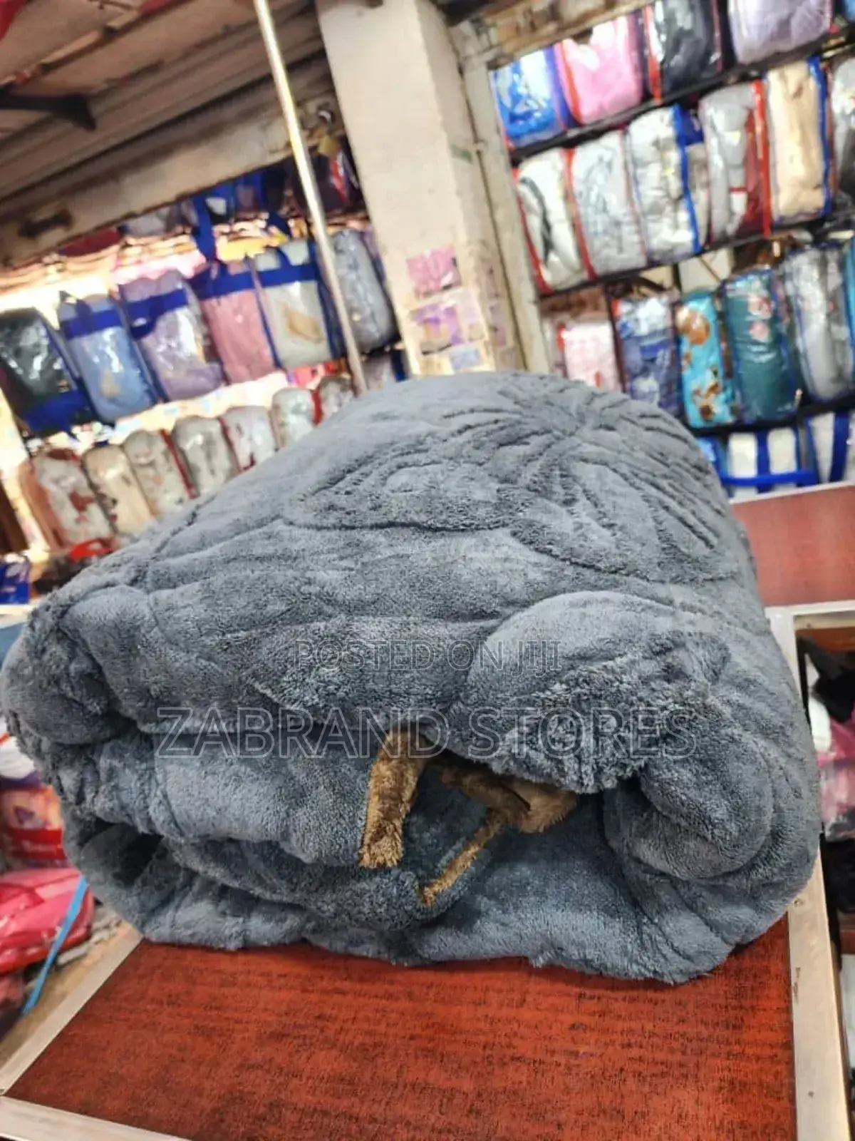4 in 1 Soft Blanket Set