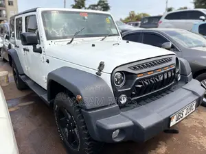 Photo - Jeep Wrangler Rubicon 4x4 2018 White