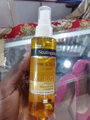 Photo - Neutrogena Clear Soothe Toning Mist