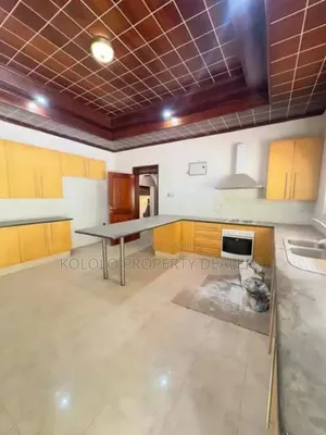 10bdrm Mansion in Naguru, Central Division for sale