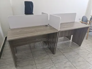Four Seater Modular Workstation