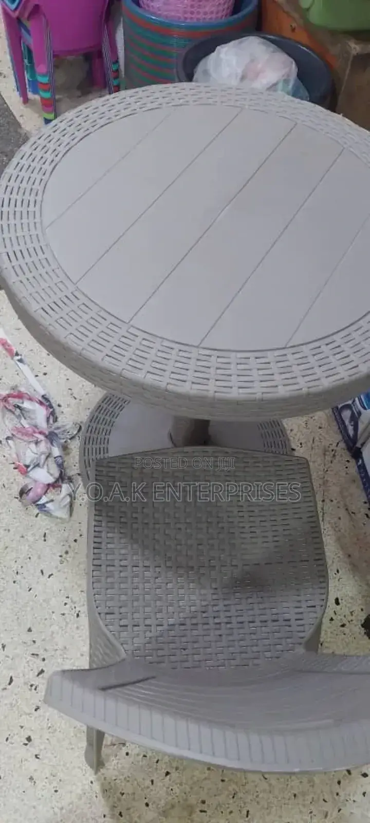 Round Plastic Table