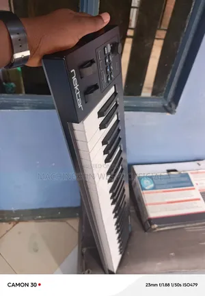 Impact Nektar Mid Controller (Studio Keyboard