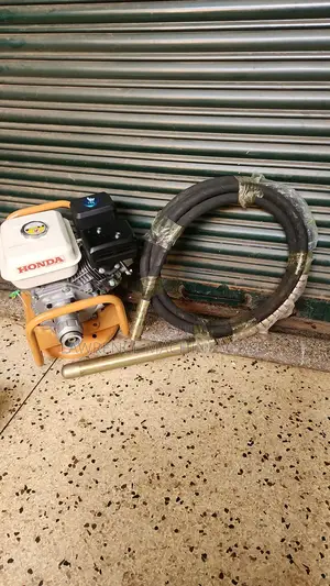Gasoline Vibrator and Poker 45mm Honda