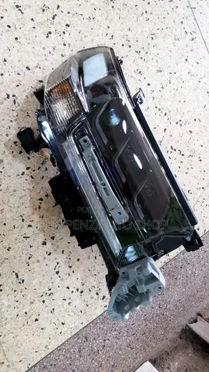 Headlamps for Landcruiser Lc 200 2016 After Market ( Led)