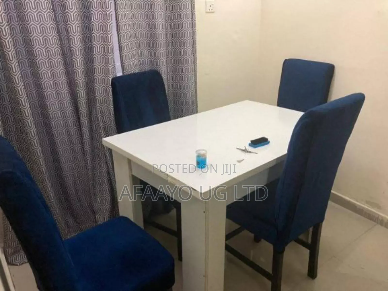 Unique Dinning Set