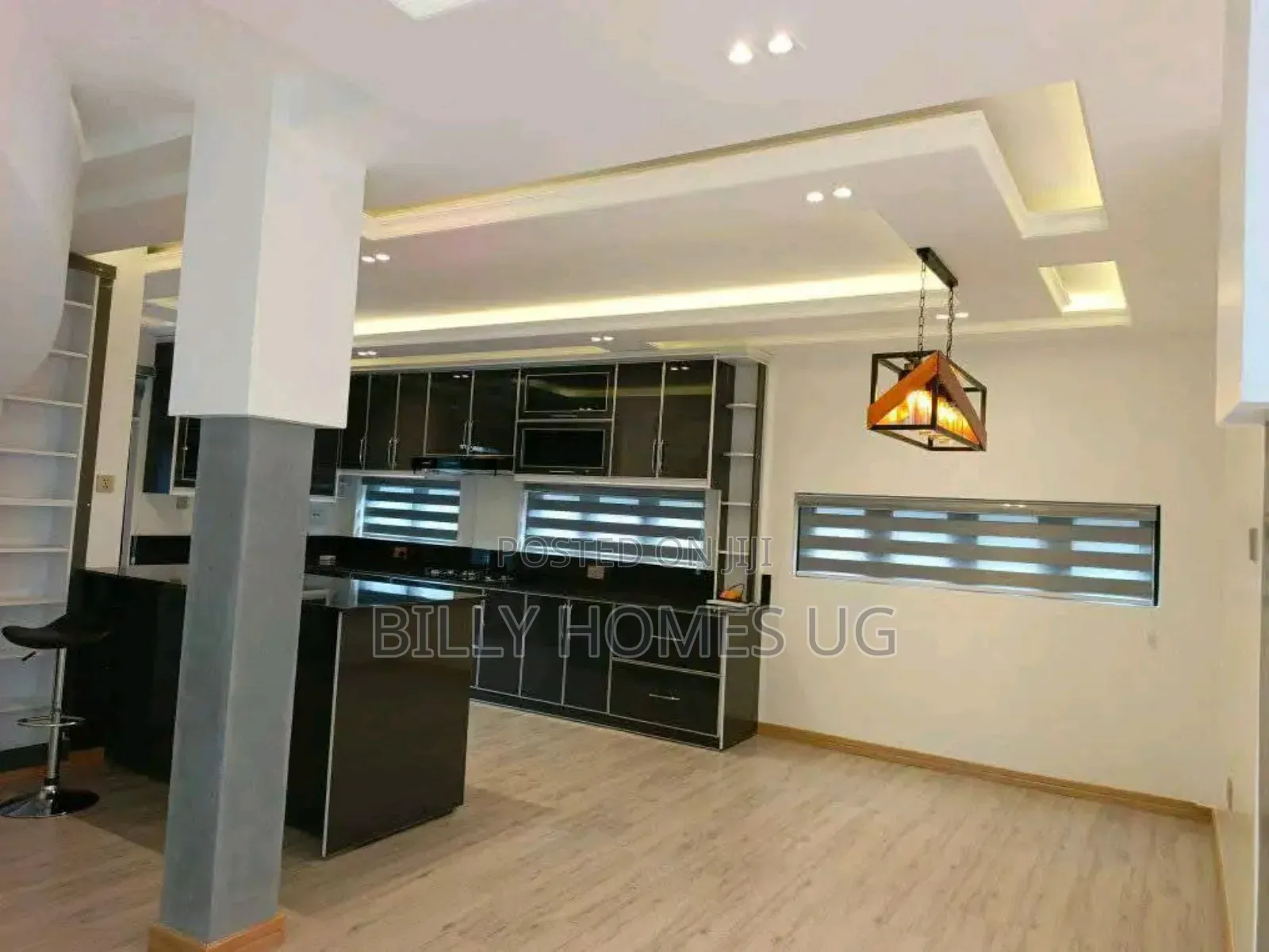 6bdrm Villa in Kira for sale