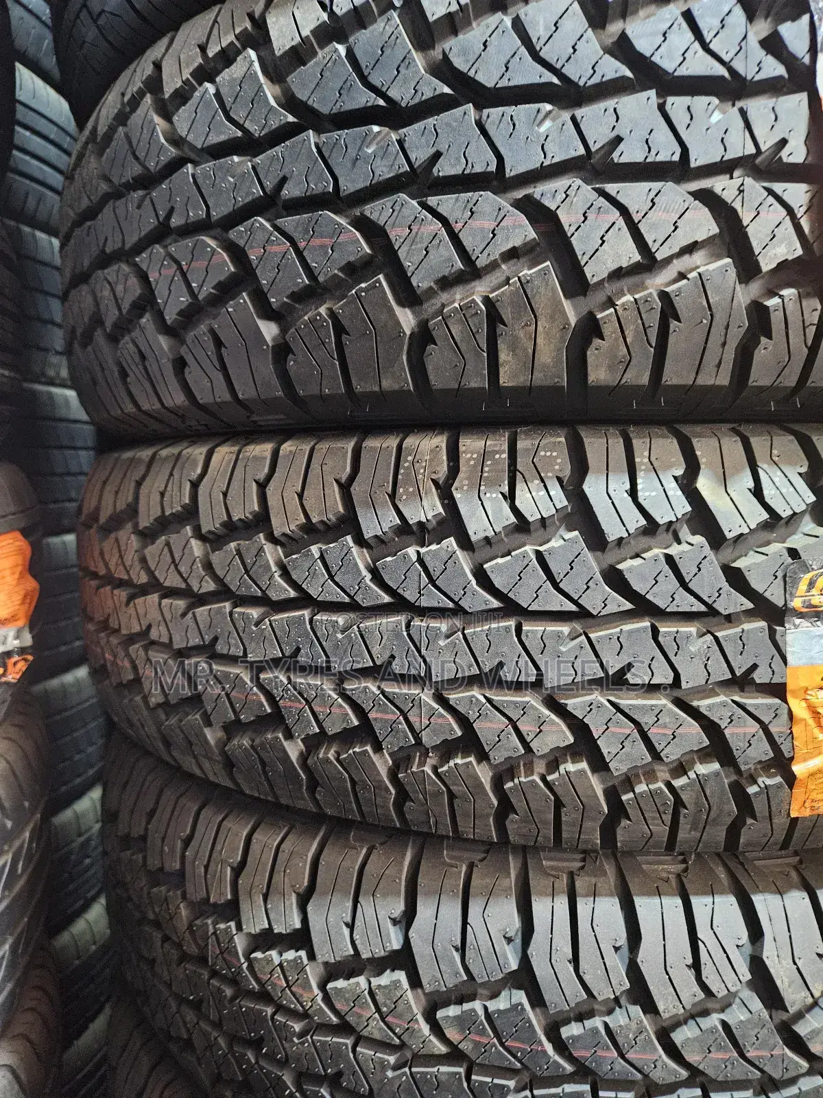It's 265 70 R16 Joyroad At. Swap Is Allowed. Gd Tires Always