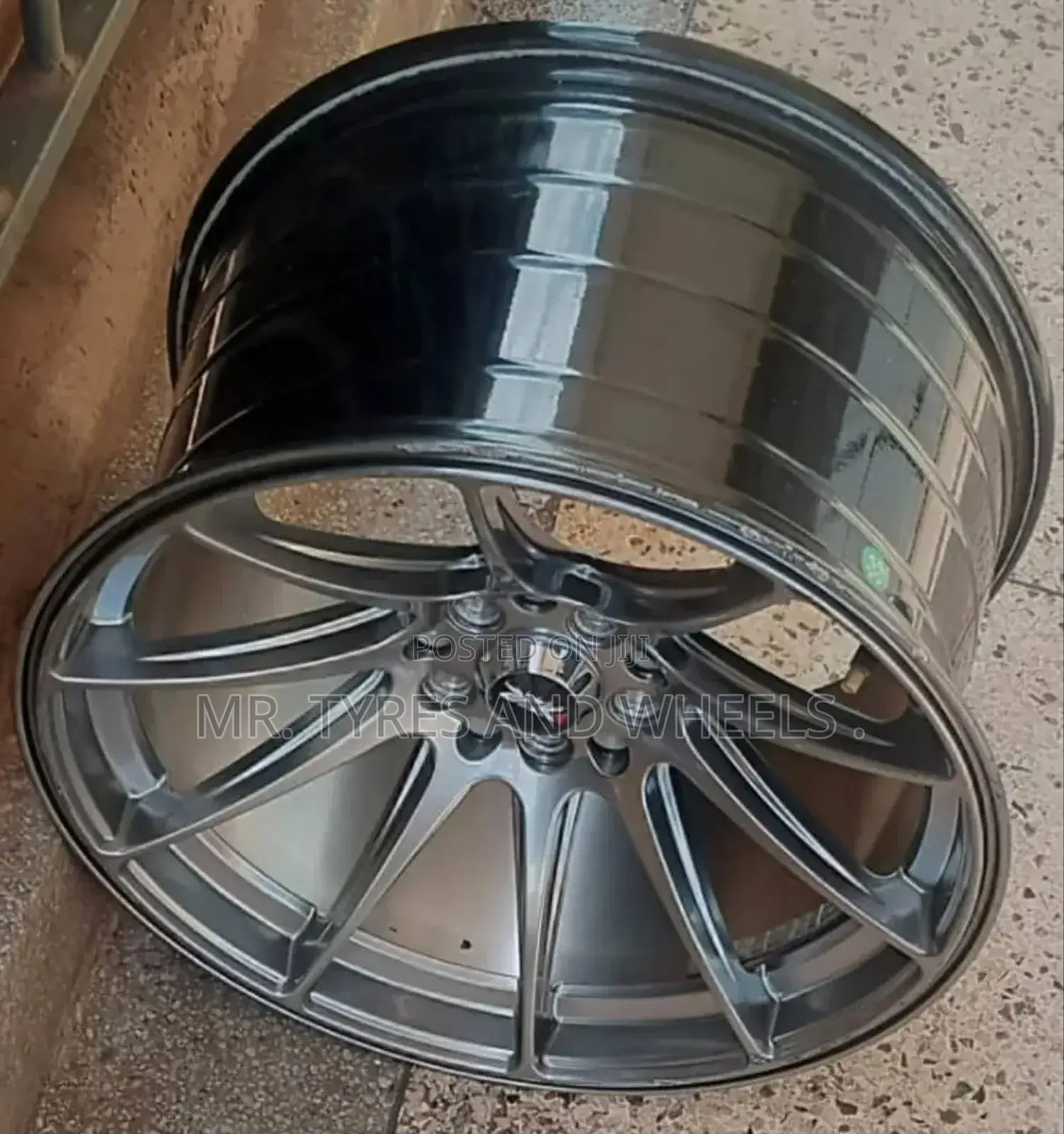 It's Size 17 Offse. Batter Is Allowed Ur Location We Deliver