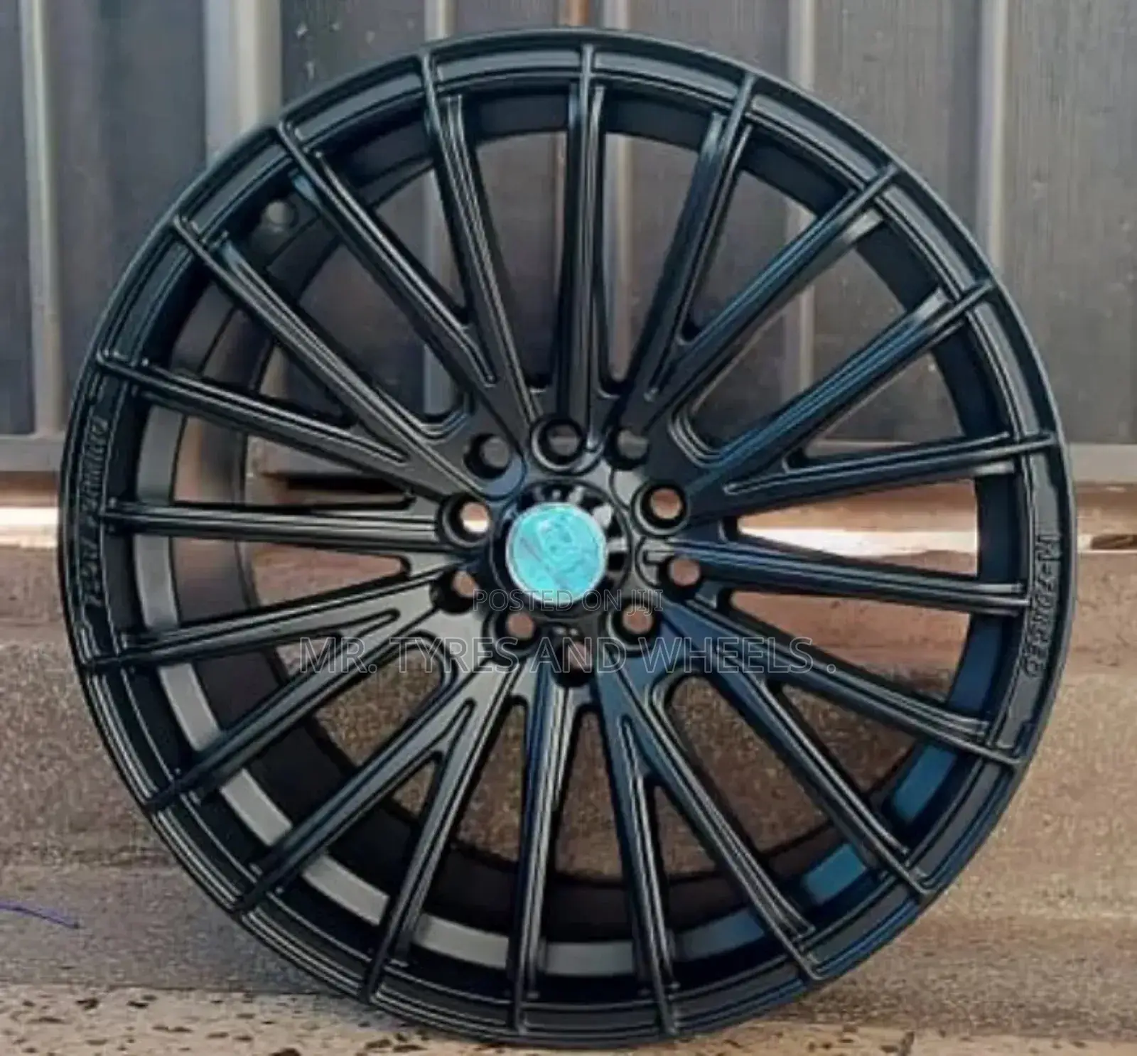Size 17 Sam Small Offset in It in Black Color N It's New.