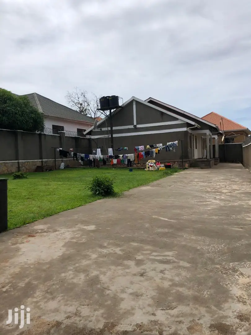 2 Bedroom House In Kitende For Sale