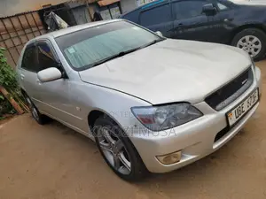 Photo - Toyota Altezza 2000 Silver