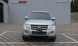 Mitsubishi Pajero 2012 Silver