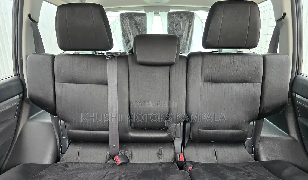Mitsubishi Pajero 2012 Silver