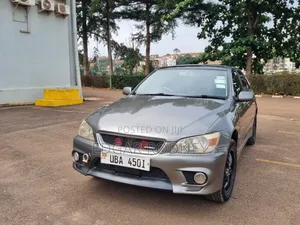 Photo - Toyota Altezza 2000 Gray