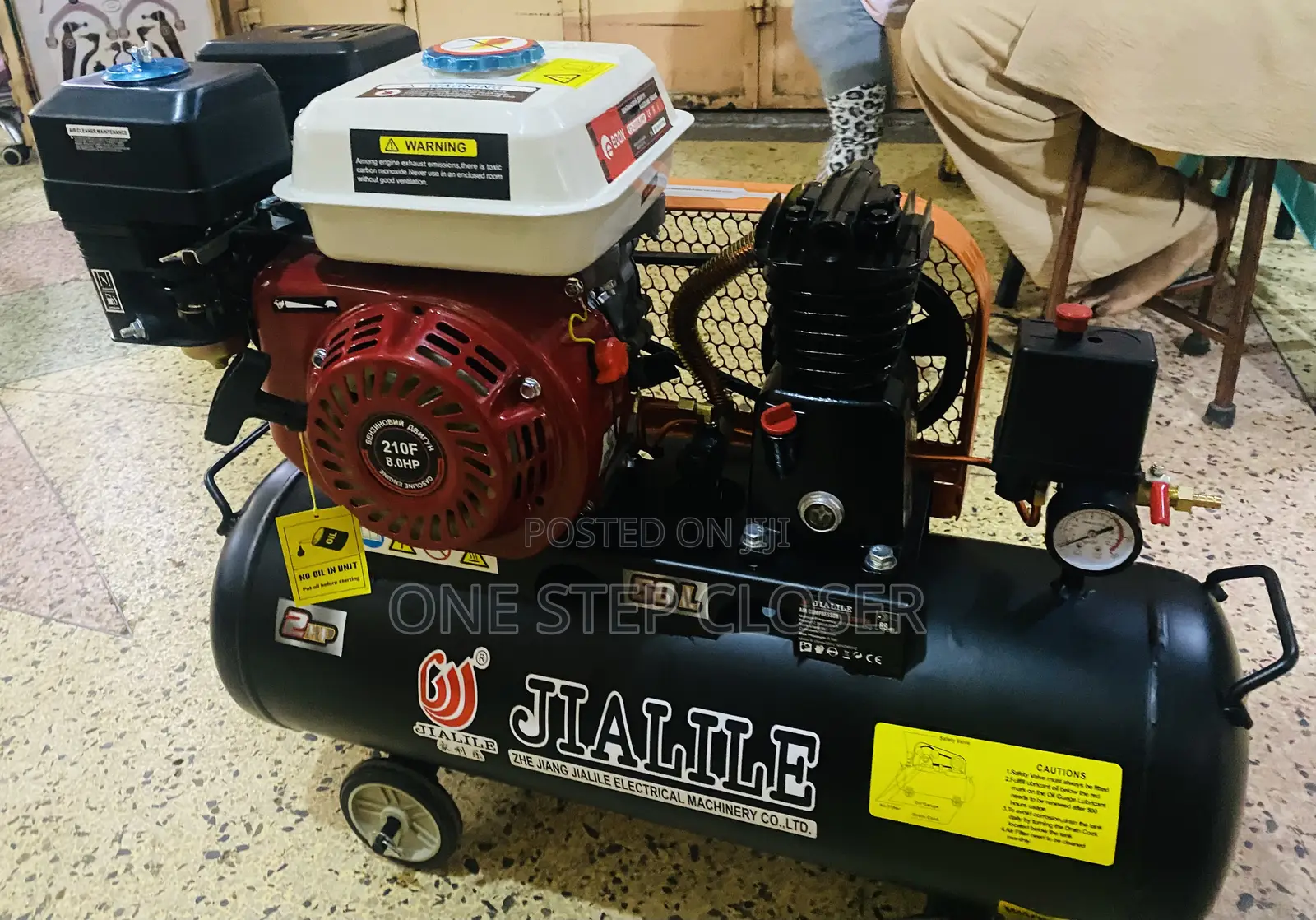 Air Compressor Which Use Fuel/ Fuel Air Compressor