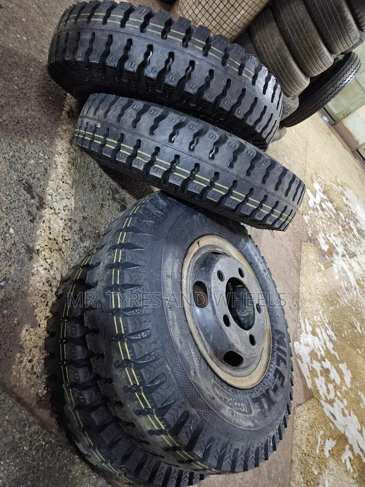 7.00 R15 in the Type of Ceat Also Very Gd Swap Is Allowed
