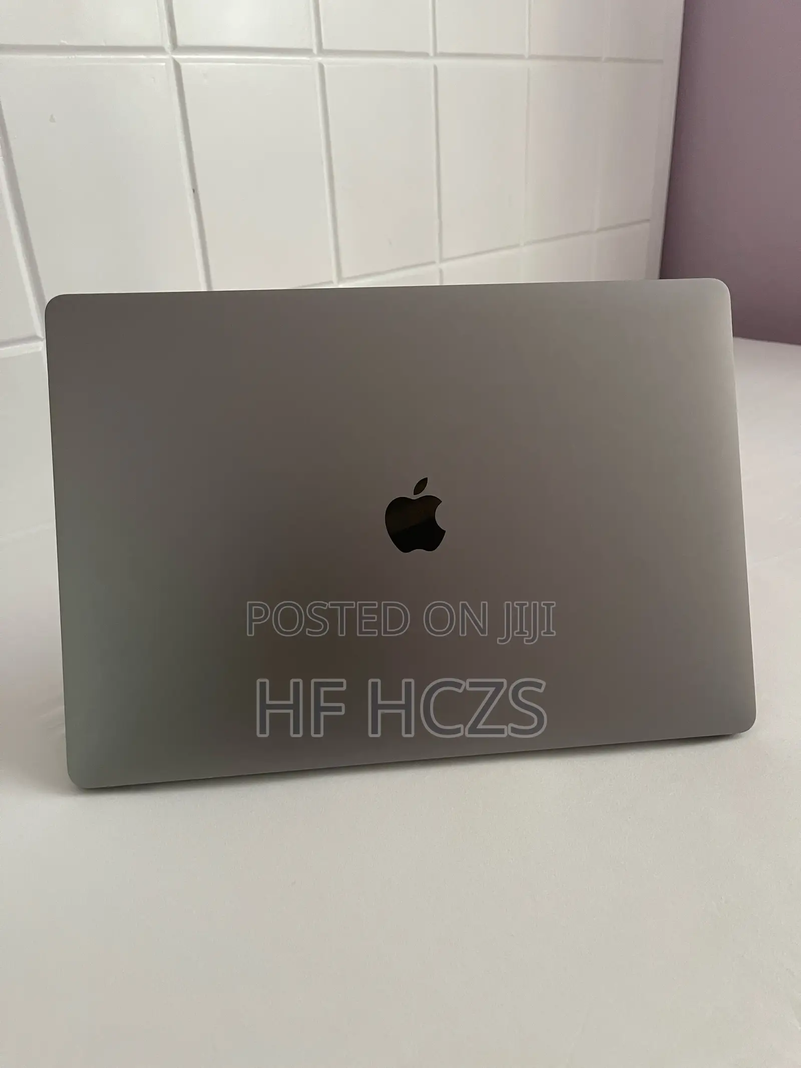 New Laptop Apple MacBook Pro 2019 16GB Intel Core I9 SSD 1T