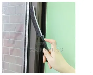 Multifunctional Window Crevice Cleaning Brush