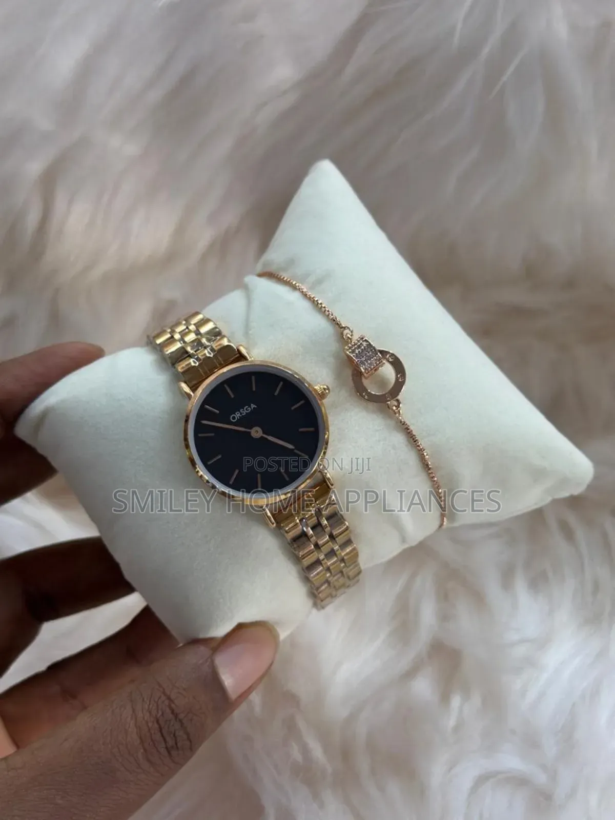 Orsga Women's Wrist Stylish Time Piece With Its Bracelet