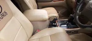Toyota Land Cruiser Cygnus 4.7 1999 Gold