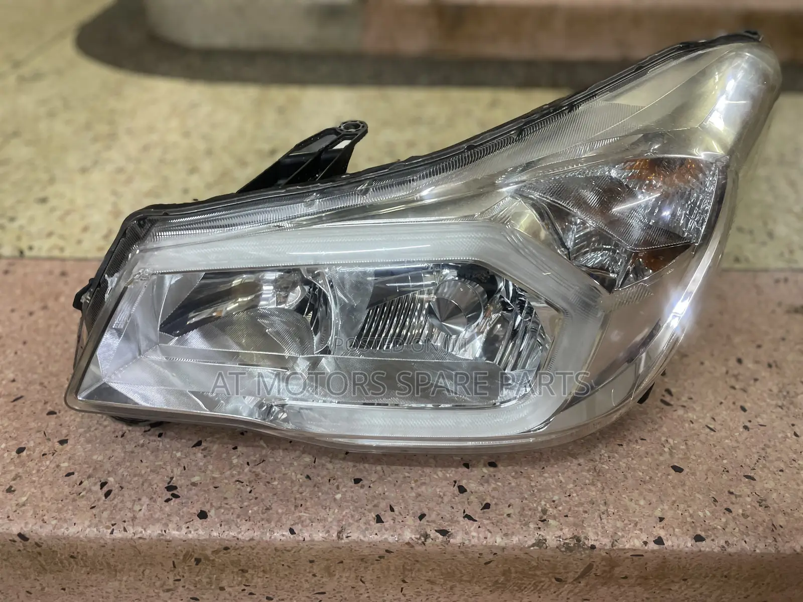 Subaru Forester 2014 Head Lump