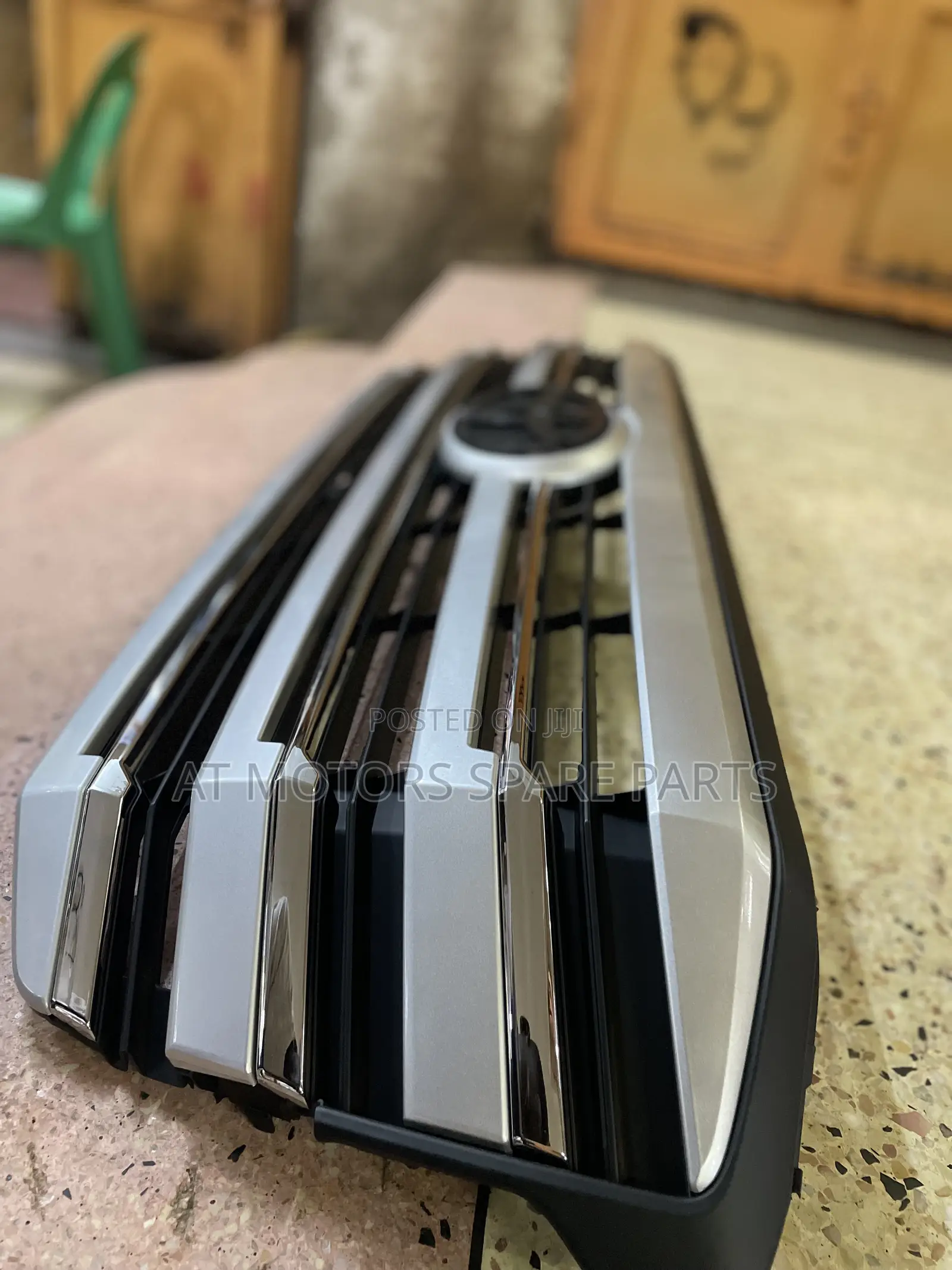 Land Cruiser 300 Grill