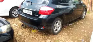 Toyota Auris 2011 Black