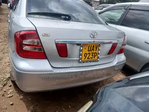 Photo - Toyota Premio 2006 Silver