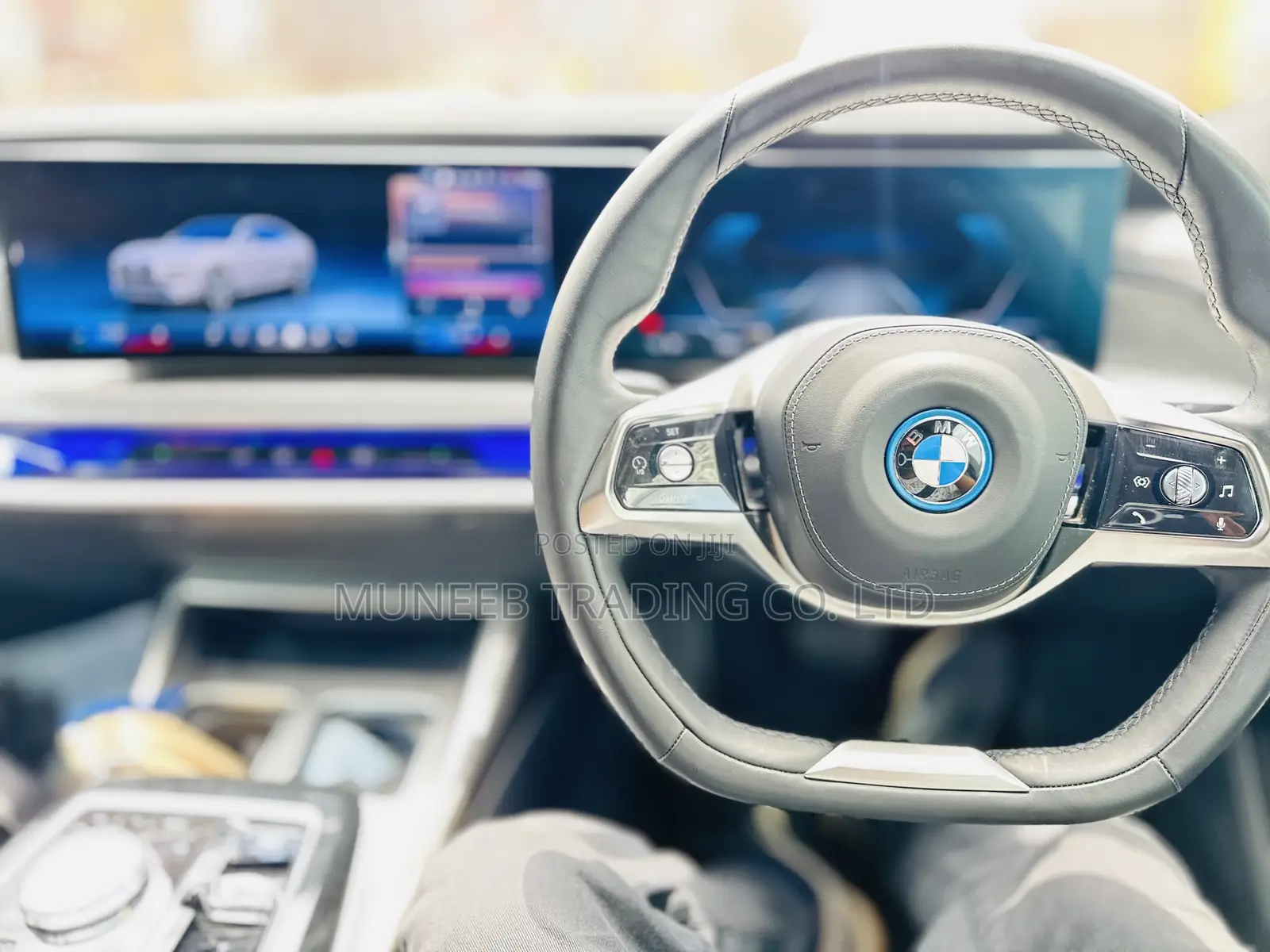 BMW i7 2023 White