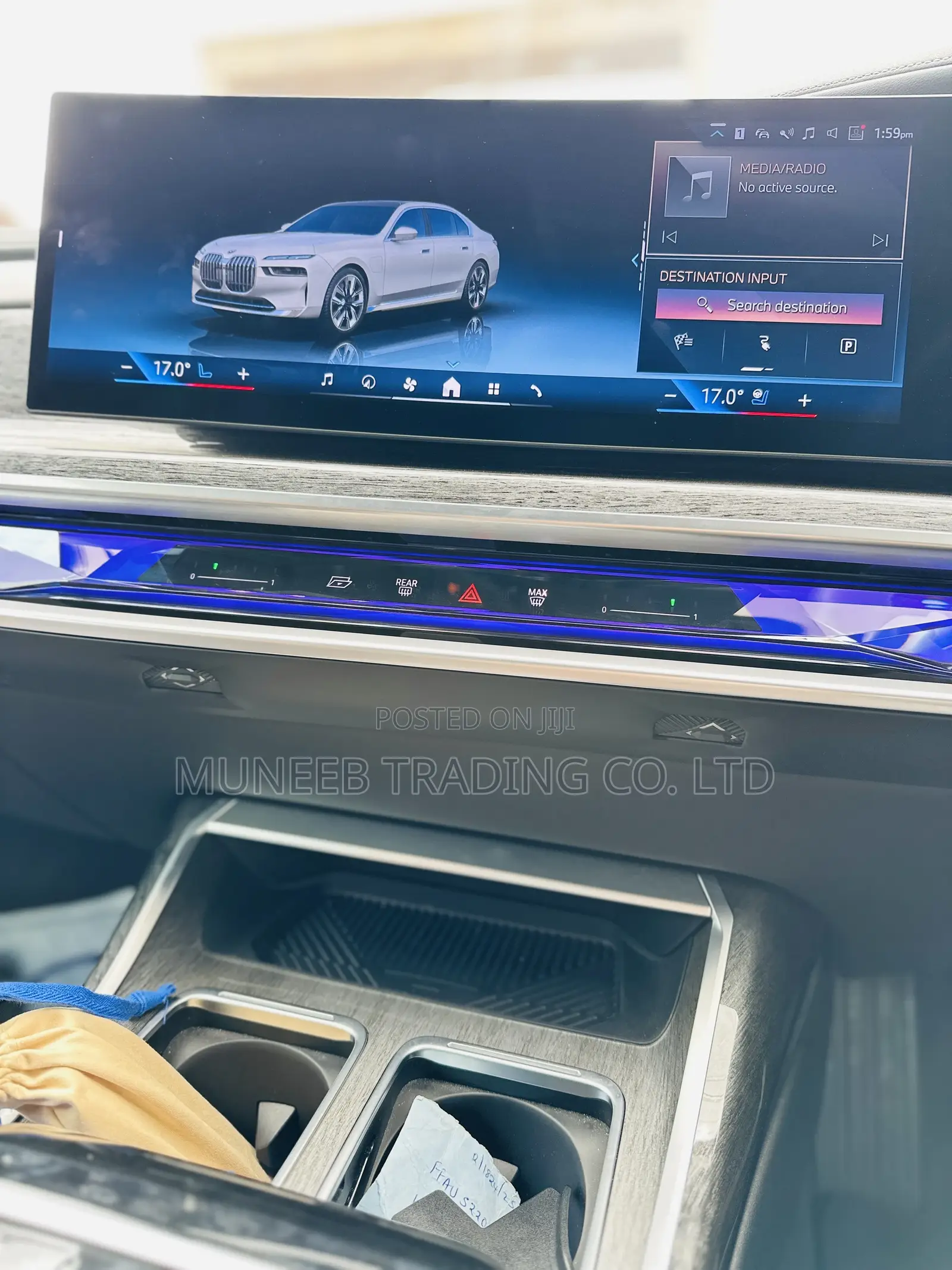 BMW i7 2023 White