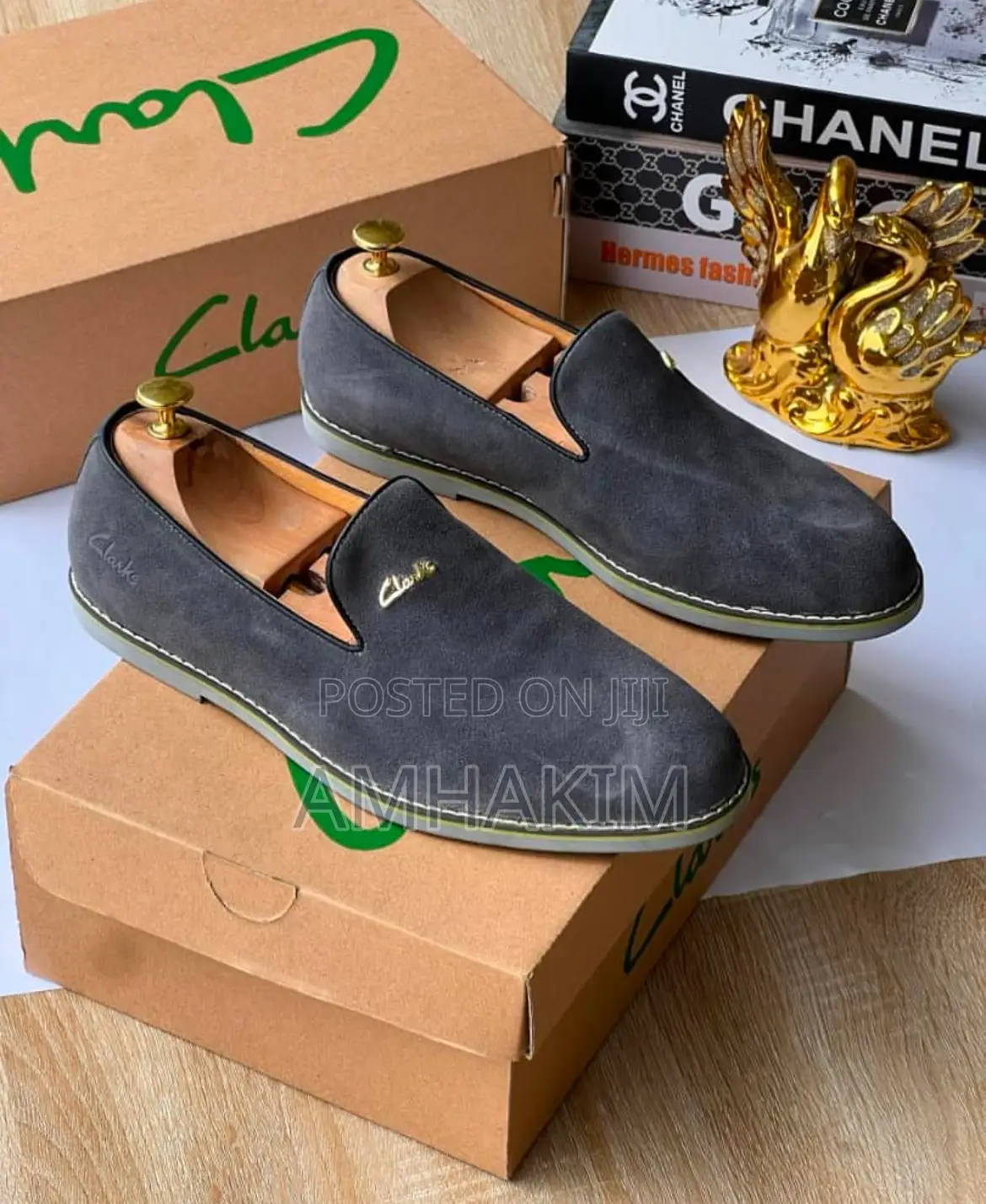 Classic Men Low Suede Loafers in Stock