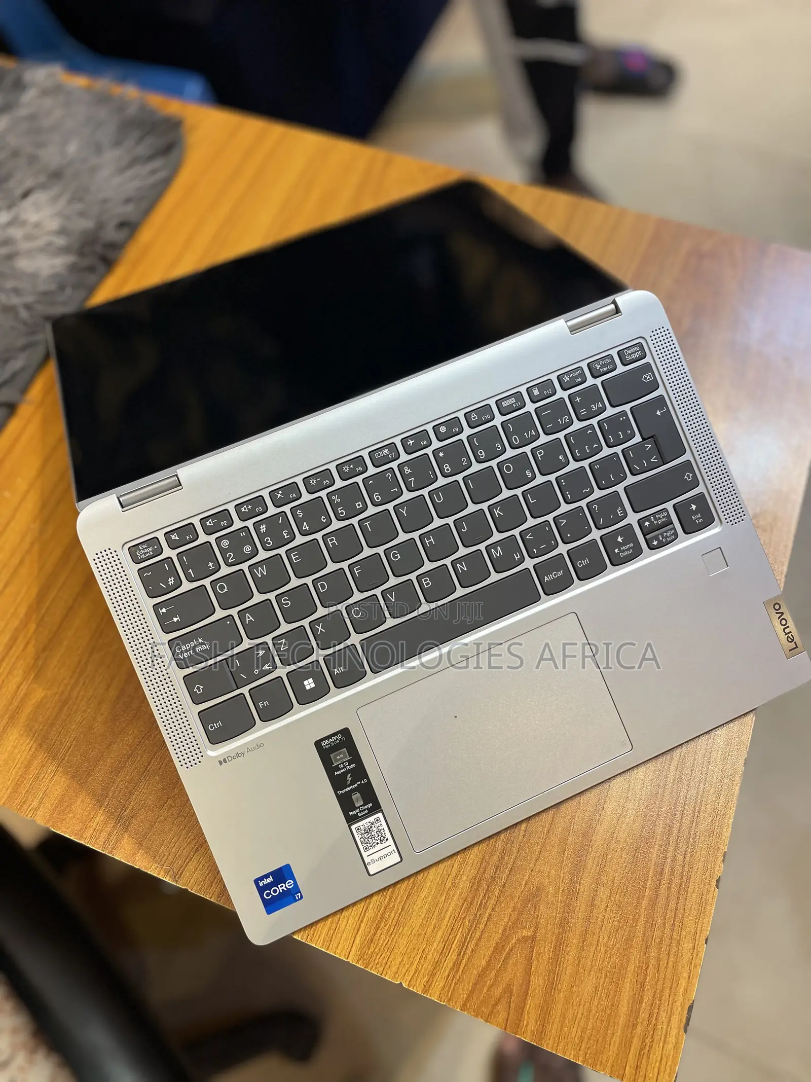New Laptop Lenovo 8GB Intel Core i7 SSD 512GB