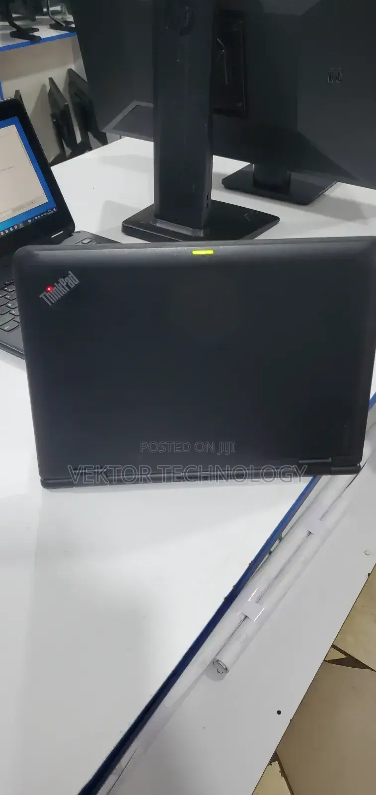 Laptop Lenovo ThinkPad 11e 4GB Intel Core I3 SSD 128GB