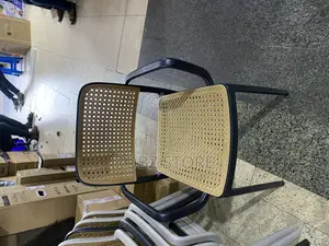 Like Y Chair