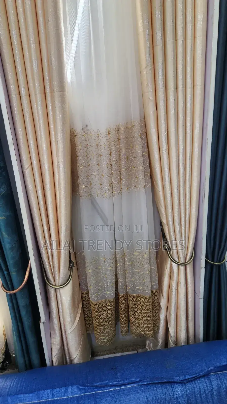 Cream Curtain Design Per Metre