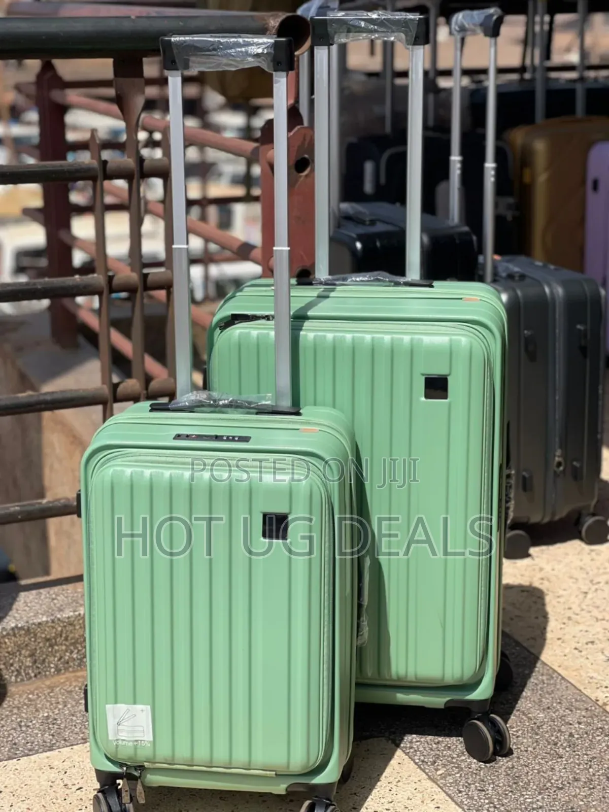 2pcs Set Of Two Crown Business Travel Hard Body  Suitcases