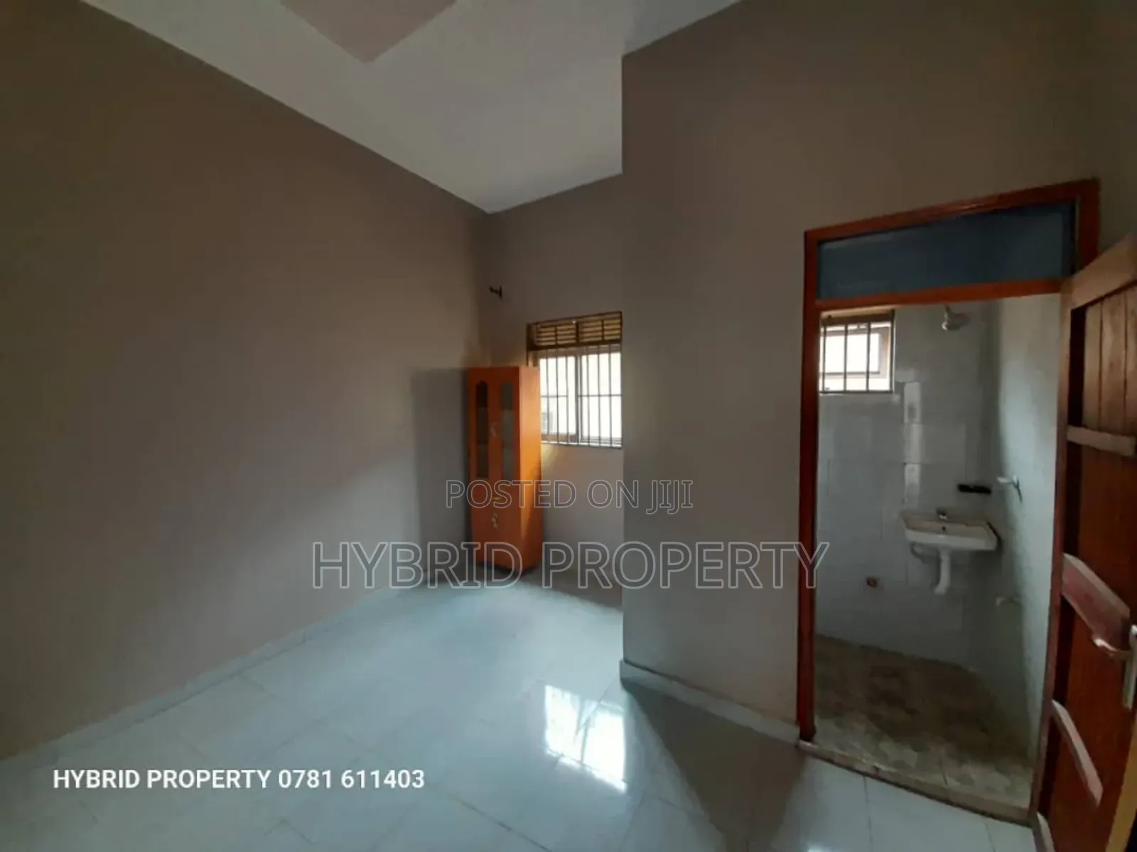 3bdrm Apartment in Kasubi~Kawaala Along, Rubaga for sale