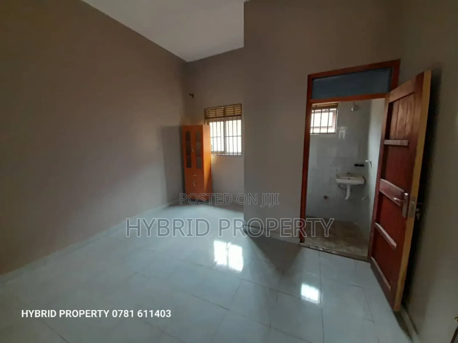 3bdrm Apartment in Kasubi~Kawaala Along, Rubaga for sale