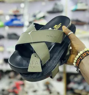 Men’S Classic Green Hauyi Cross Sandals