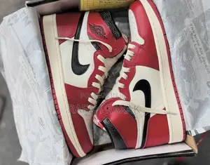 Original Nike Air Jordan 1 Retro High Og Sneakers