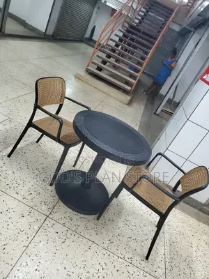 Simple Plastic Dining Table and Chairs
