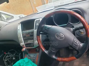 Toyota Harrier 2.4 2011 White