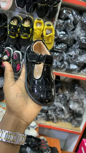 Photo - Classic Beautiful Girls Back to School Shoes-Black