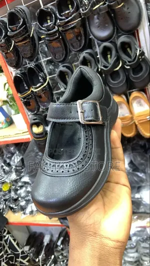 Photo - Comfortable Back to School Girls Shoes-Black