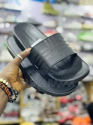 Men’S Classic Black Burberry Push In Sandals