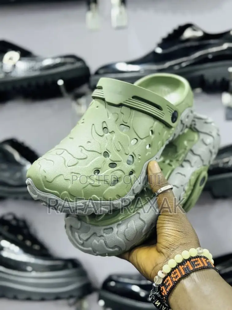 Men’S Classic Green/Grey Rubber Atlas Crocs