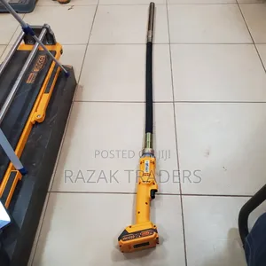 Ingco 20v Lithium-Ion Cordless Concrete Vibrator 35 Mm