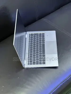 Laptop HP EliteBook 830 G7 16GB Intel Core I5 SSD 256GB